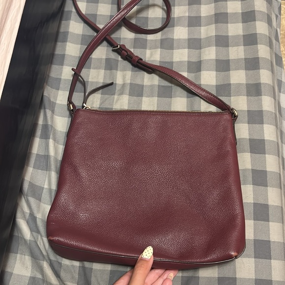 Kate Spade Jackson Crossbody Burgundy Bag - Picture 5 of 10